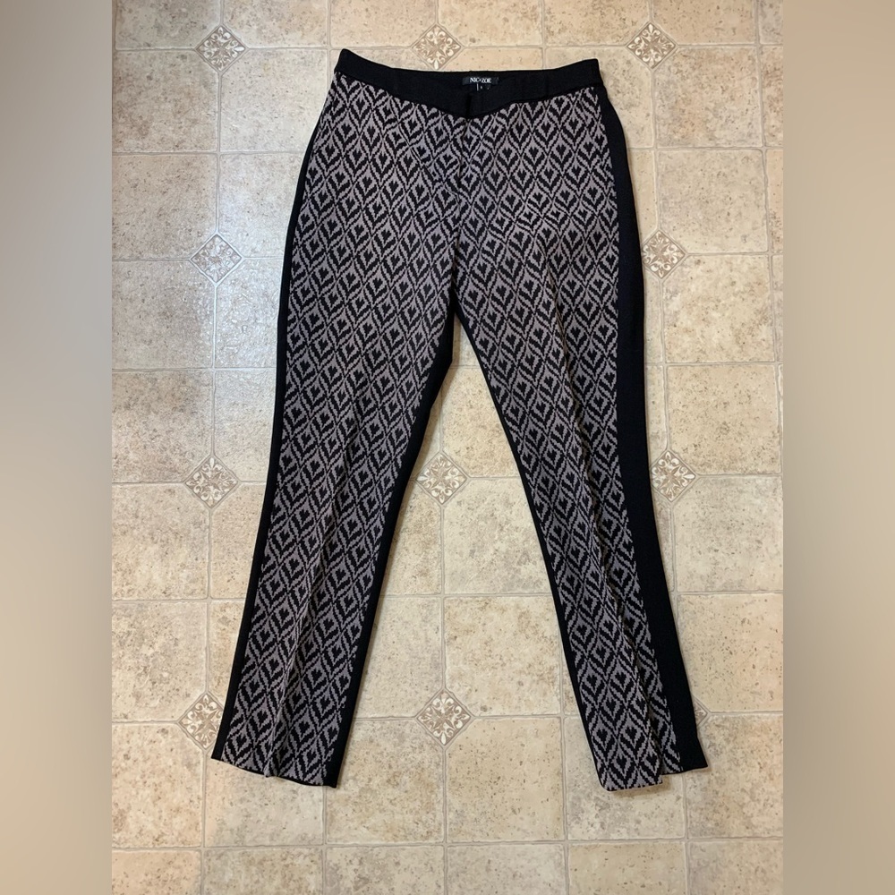 NIC+ZOE Stretch Pants Size 8 Black and Patterned Front